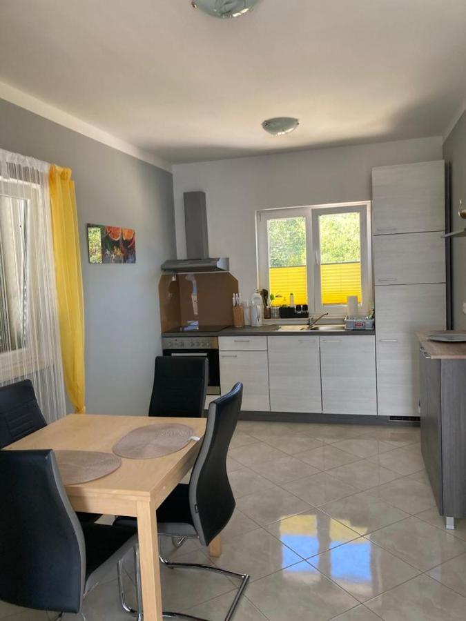 Modern Seeview Apartment Maslenica With Free Wifi, Free Parking, 300M From Beach 외부 사진